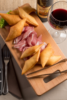 Gnocco fritto con salumi